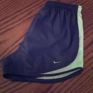 Nike Shorts ** Last Chance** Women’s Med